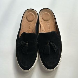 Gentle Souls black suede loafer mules 9 M